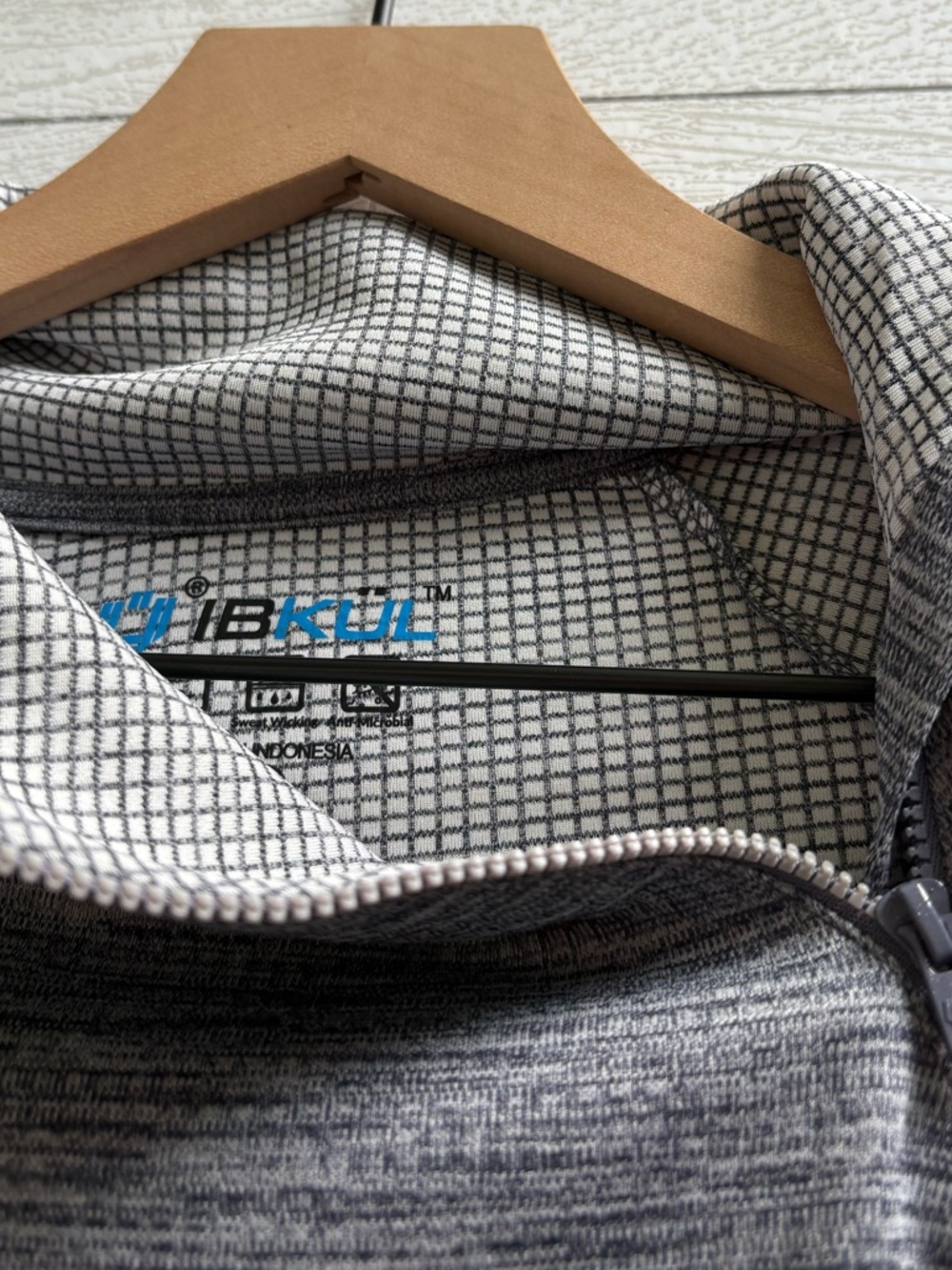 IBKUL Heathered Asymmetrical Quarter Zip Pullover Top UPF 50+ Gray Small - Picture 8 of 12